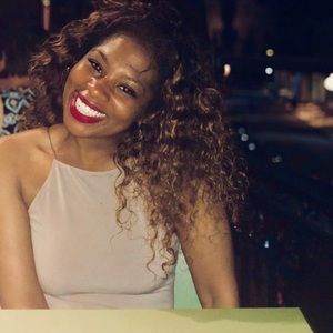 Meet your Posher, Alyssa